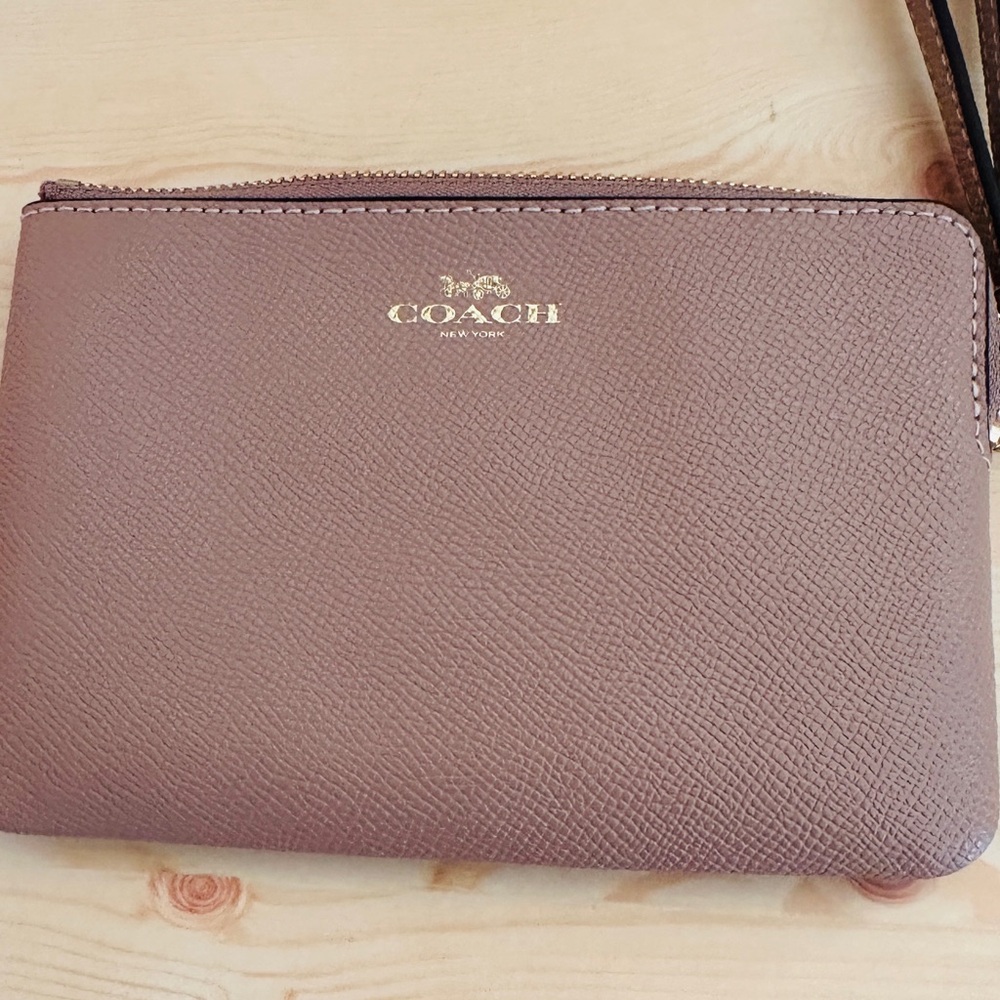 Coach Women's Brown Leather Wristlet - Picture 6 of 7
